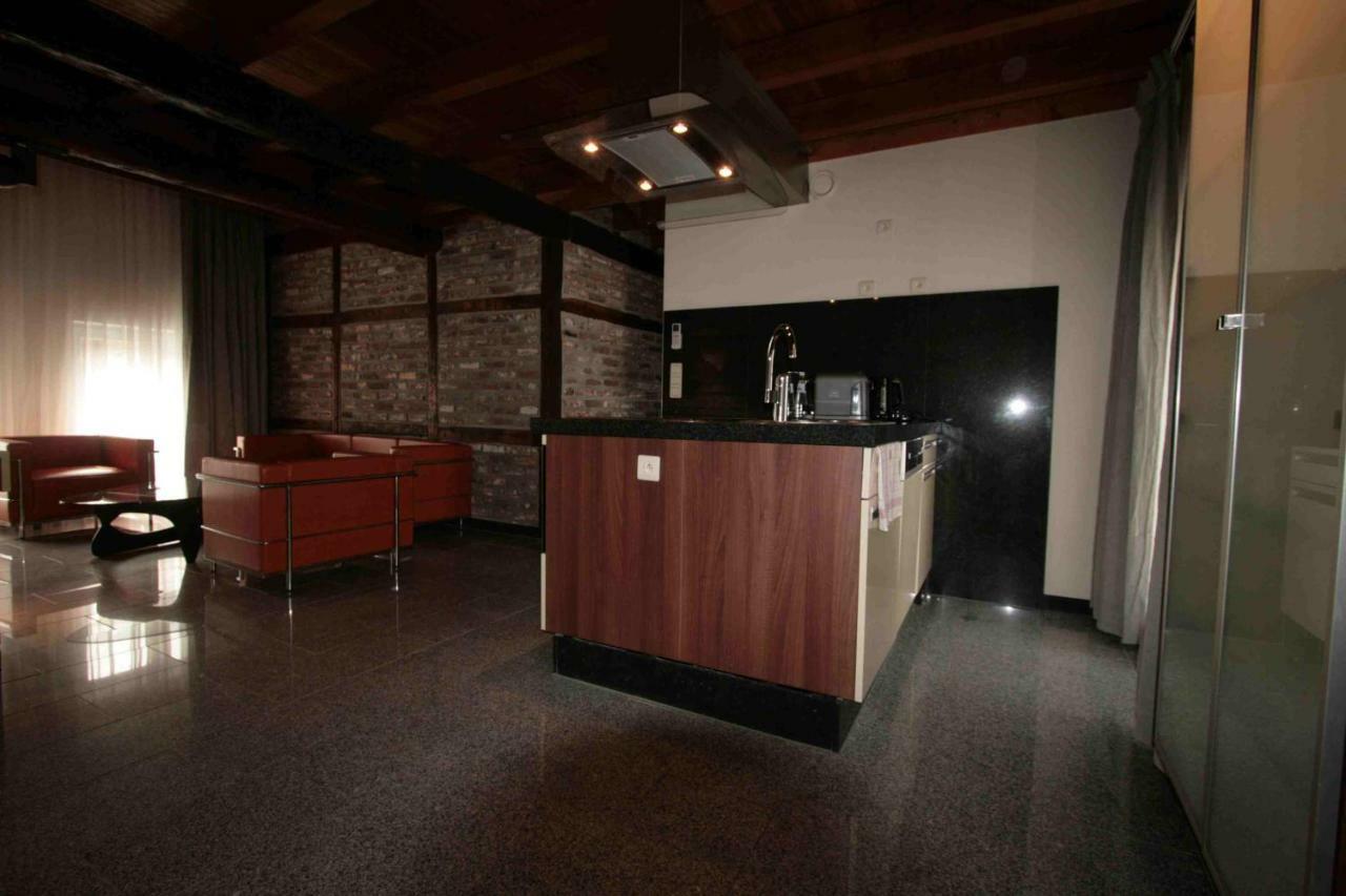 Amosa Liege City Centre Apart Regence 10 المظهر الخارجي الصورة